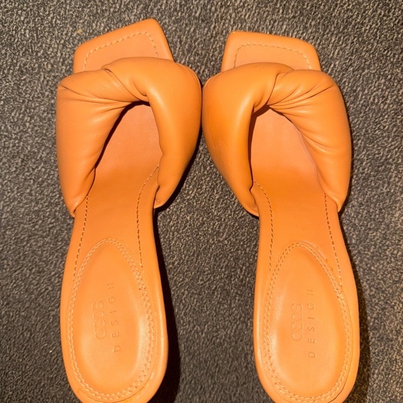 ASOS Design Niki Padded Twist High Heeled Mules in Beige Tan size Us 7 - Picture 6 of 9